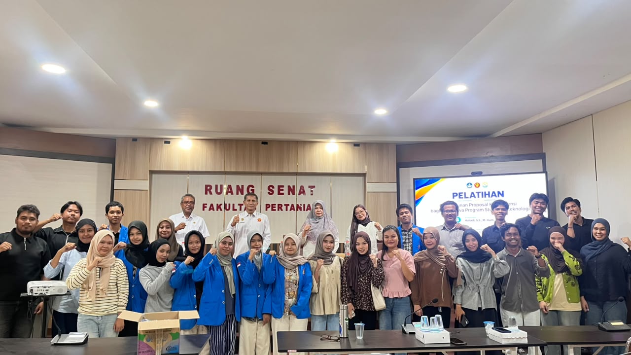 Tingkatkan Kompetensi Mahasiswa, Prodi Agroteknologi Gelar Pelatihan Penyusunan Proposal Kompetensi
