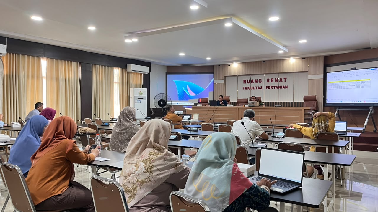 Semangat Tim Task Force International Fakultas Pertanian dan Pascasarjana Universitas Tadulako dalam Mempersiapkan Akreditasi Internasional